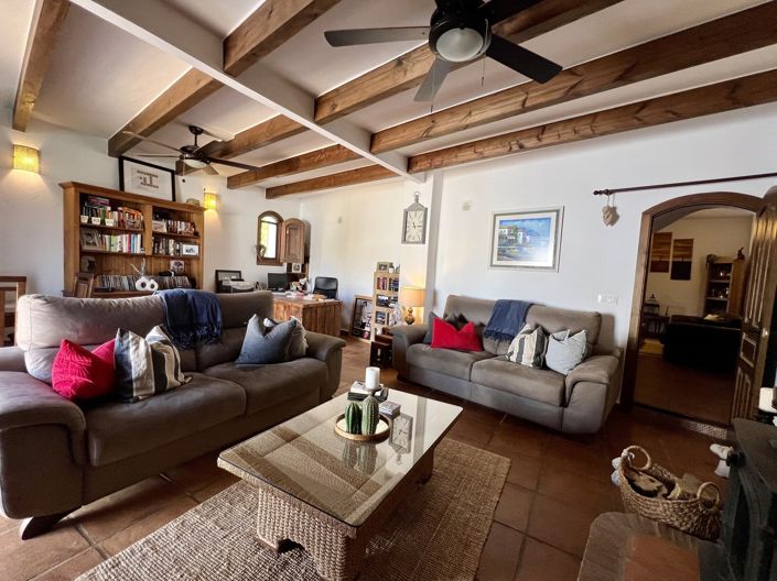 Image No.13-5 Bed Townhouse for sale