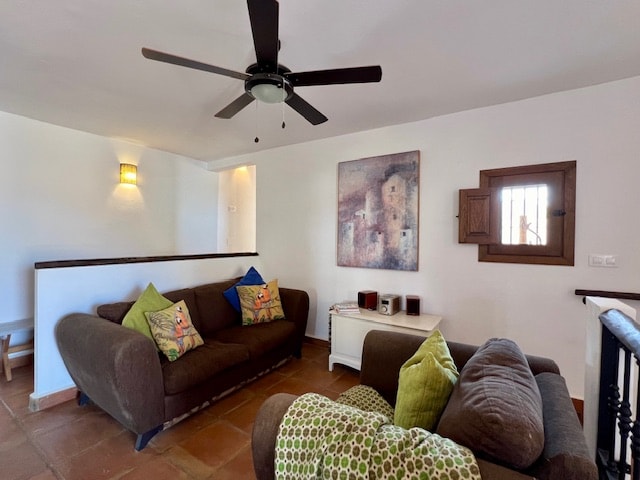 Image No.33-5 Bed Townhouse for sale