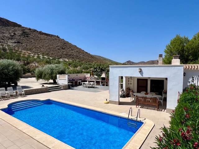 Image No.6-6 Bed House for sale