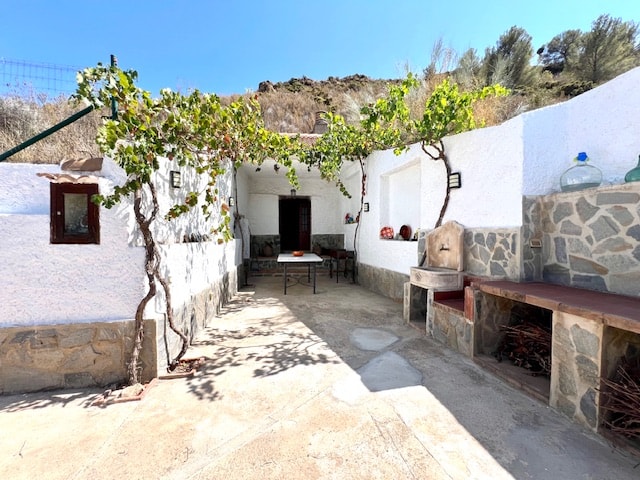 Image No.54-6 Bed House for sale