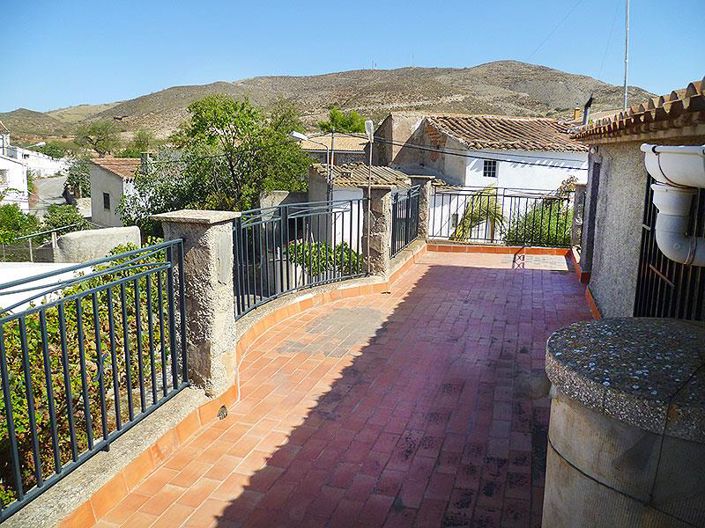 Image No.3-Maison de campagne de 5 chambres à vendre à Lubrín