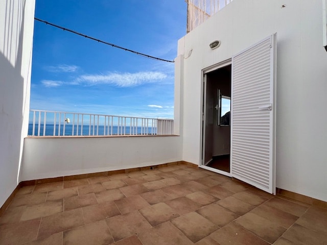 Image No.11-2 Bed Townhouse for sale