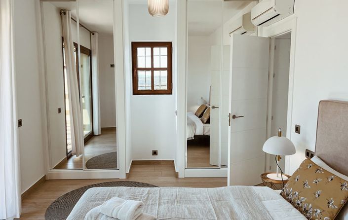 Image No.5-4 Bed Villa for sale