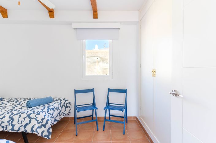 Image No.37-2 Bed Apartment for sale