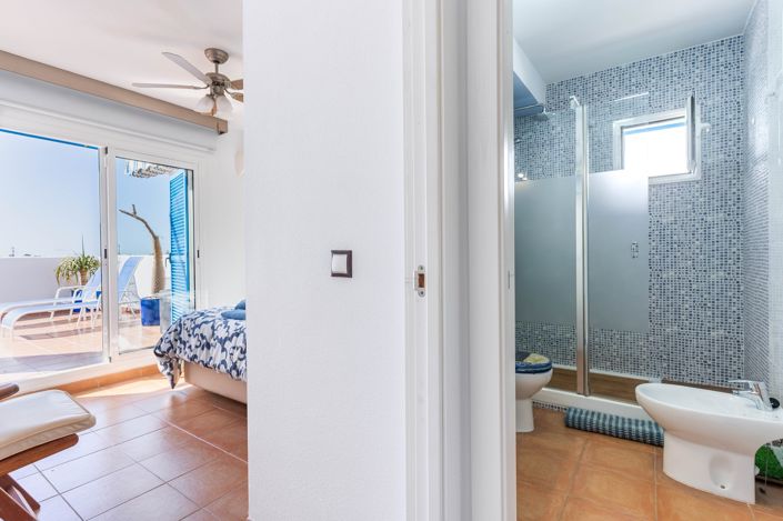 Image No.44-2 Bed Apartment for sale