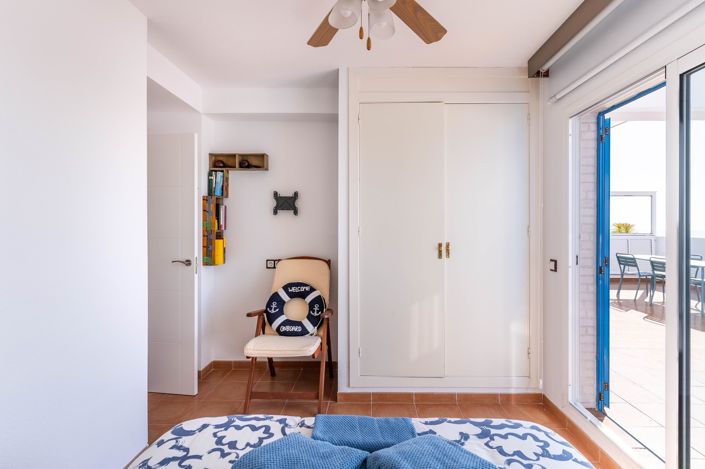 Image No.50-2 Bed Apartment for sale