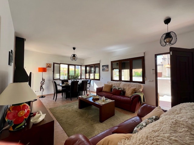 Image No.11-3 Bed Villa for sale