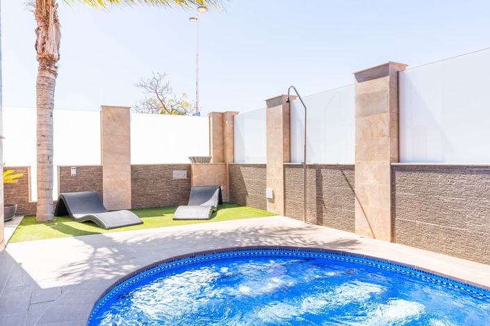 Image No.43-4 Bed Villa for sale