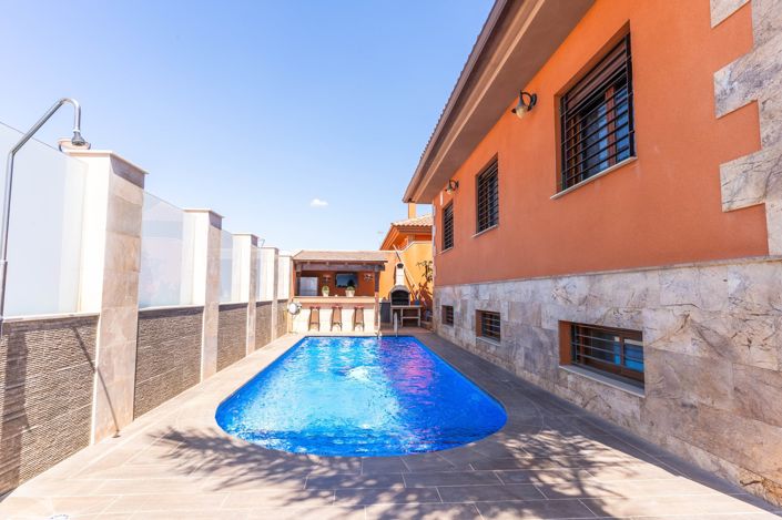 Image No.44-4 Bed Villa for sale