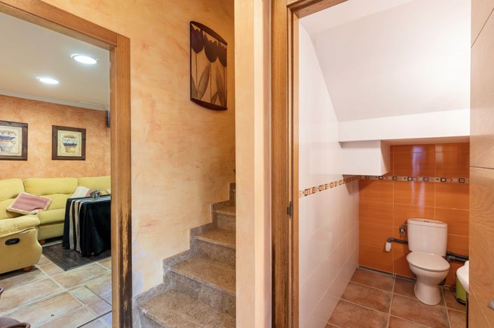 Image No.60-4 Bed Villa for sale