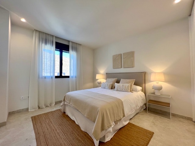 Image No.11-2 Bed Apartment for sale