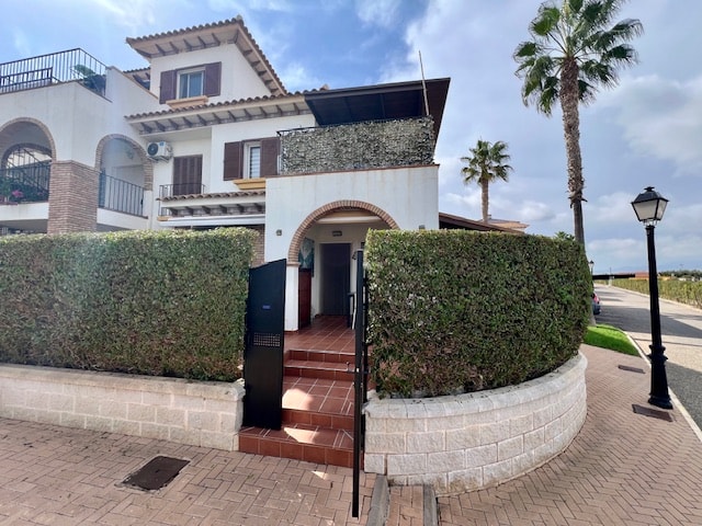 Image No.6-3 Bed Duplex for sale