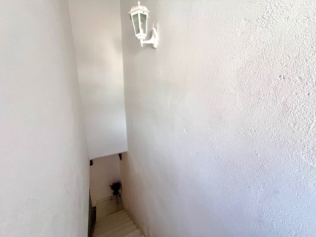 Image No.8-2 Bed Townhouse for sale