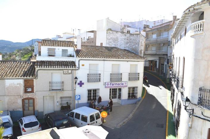 Image No.5-5 Bed Townhouse for sale