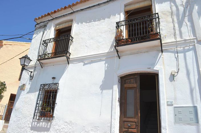 Image No.2-Maison de village de 3 chambres à vendre à Bédar