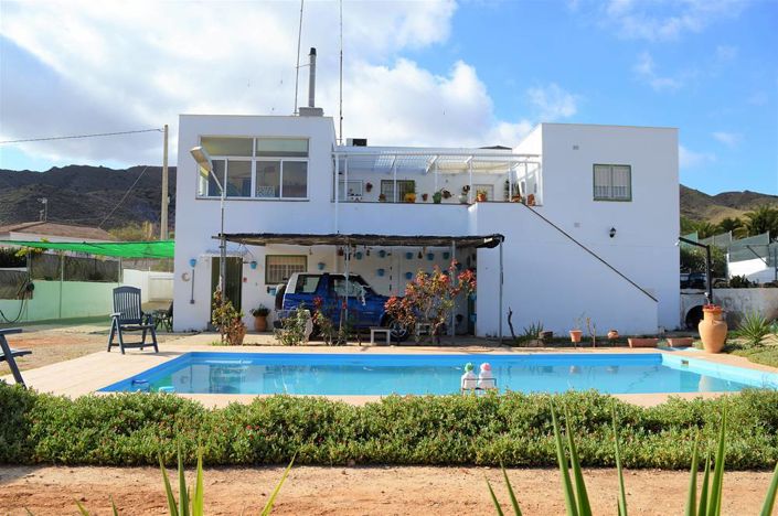 Image No.2-3 Bed Villa for sale