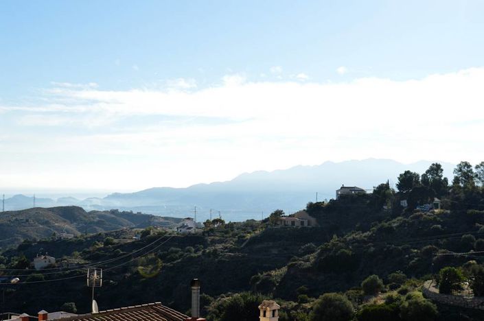 Image No.10-5 Bed Townhouse for sale