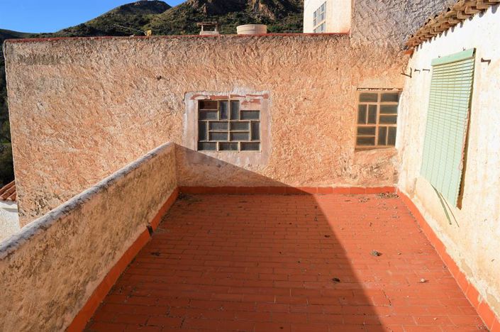 Image No.4-5 Bed Townhouse for sale