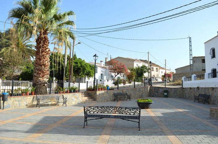 Image No.12-3 Bed Townhouse for sale