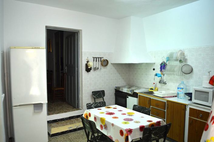 Image No.18-3 Bed Townhouse for sale