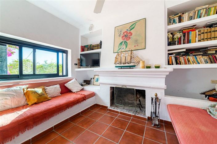 Image No.13-6 Bed Villa for sale