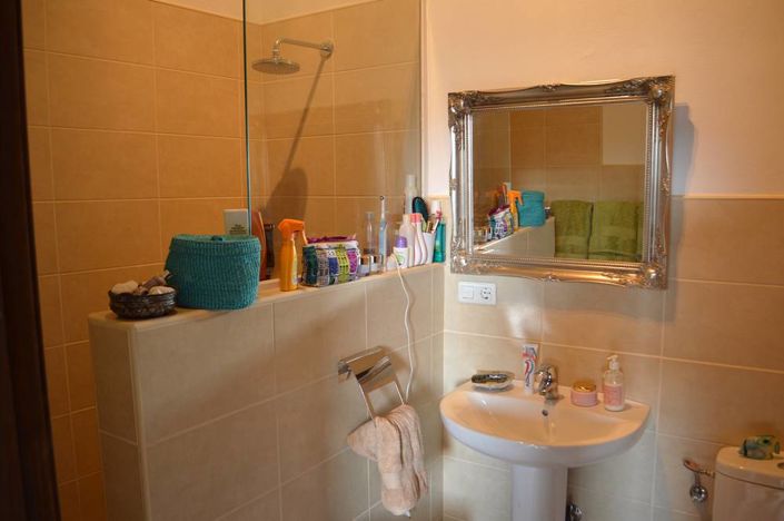 Image No.17-2 Bed Townhouse for sale