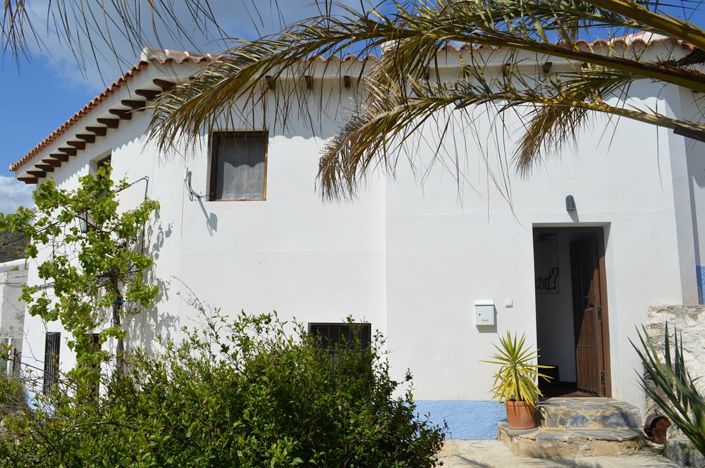 Image No.2-2 Bed Townhouse for sale