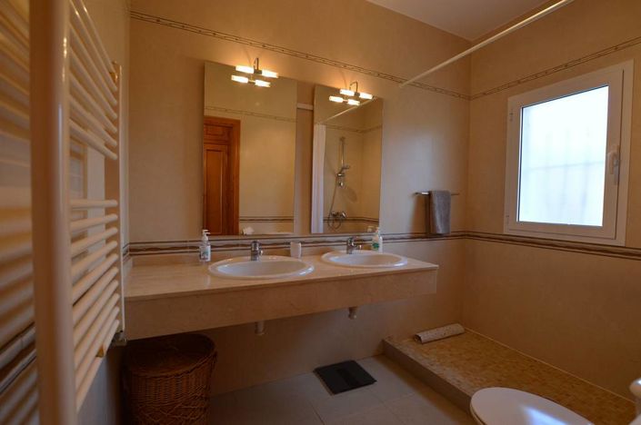 Image No.21-4 Bed Villa for sale