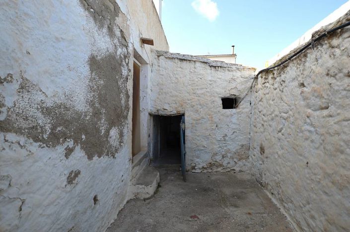 Image No.24-5 Bed Townhouse for sale