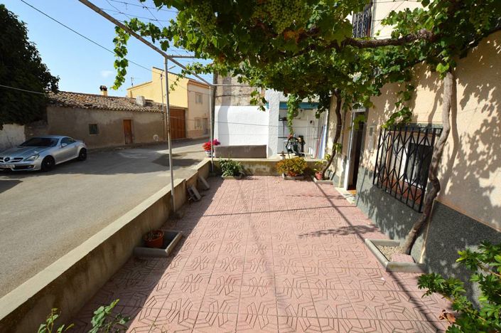 Image No.3-5 Bed Townhouse for sale