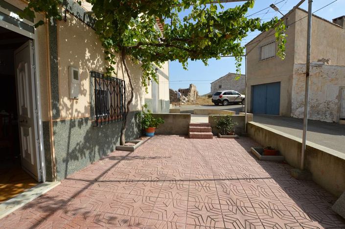 Image No.4-5 Bed Townhouse for sale