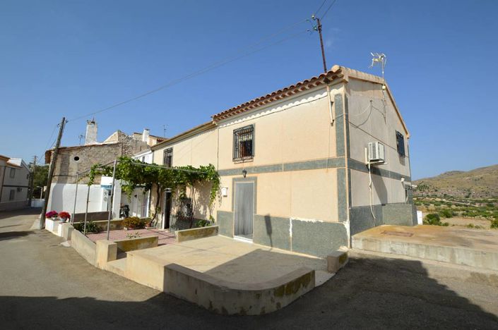 Image No.5-5 Bed Townhouse for sale