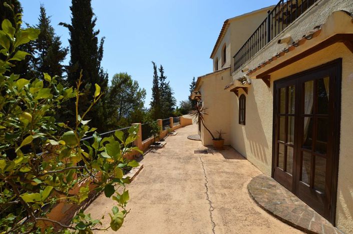 Image No.11-4 Bed Villa for sale