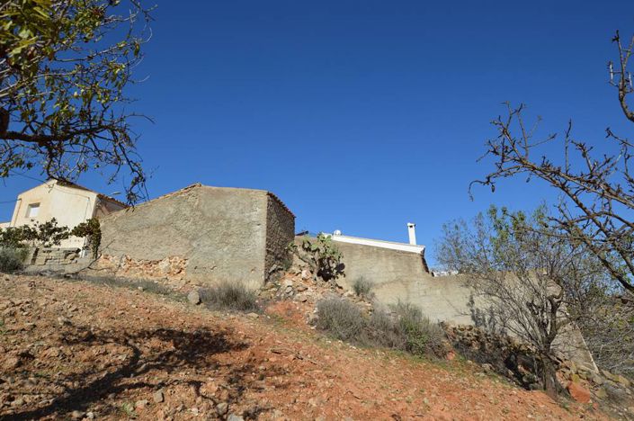Image No.12-Maison de campagne de 6 chambres à vendre à Bédar