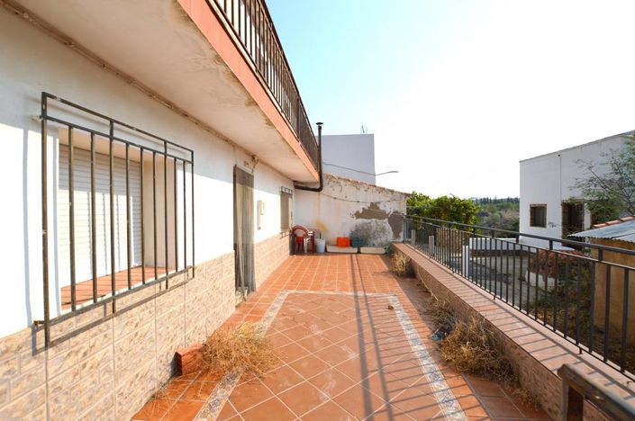 Image No.4-Maison de campagne de 6 chambres à vendre à Bédar