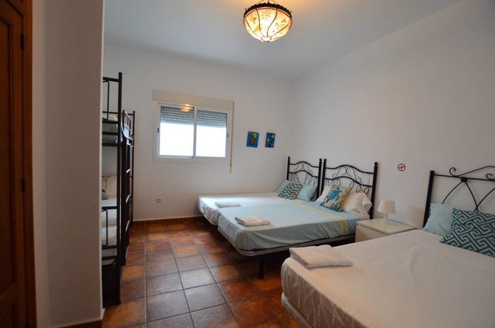 Image No.15-6 Bed Villa for sale