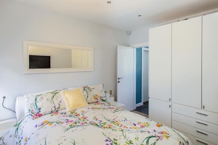 Image No.28-6 Bed Villa / Detached for sale