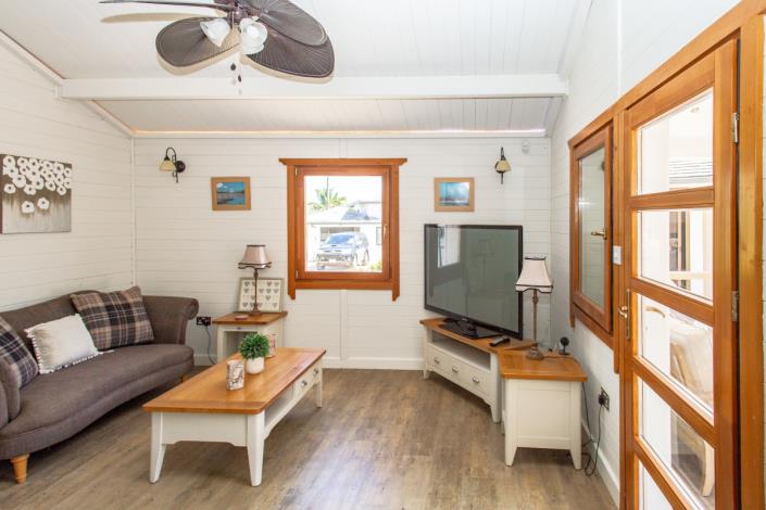 Image No.35-6 Bed Villa / Detached for sale