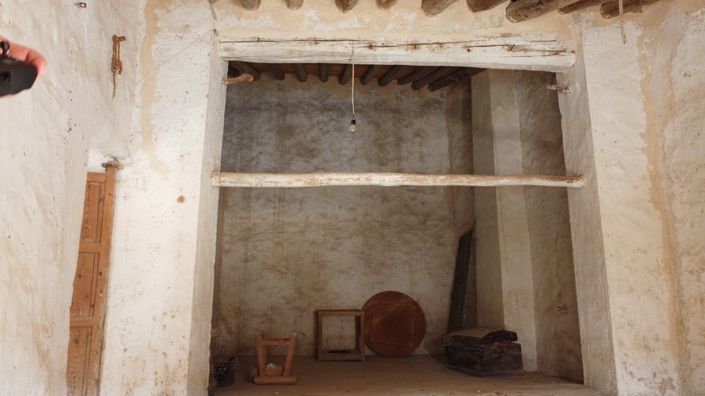 Image No.34-6 Bed Property for sale