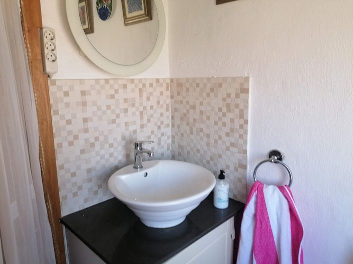 Image No.21-5 Bed Property for sale