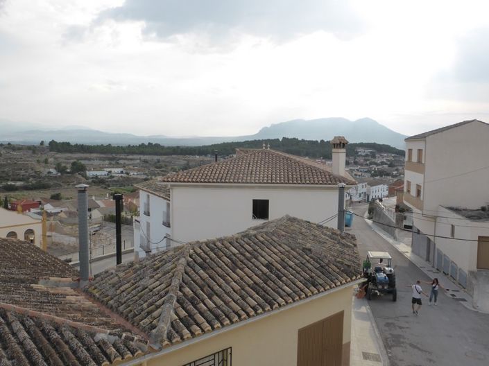 Image No.22-4 Bed Property for sale