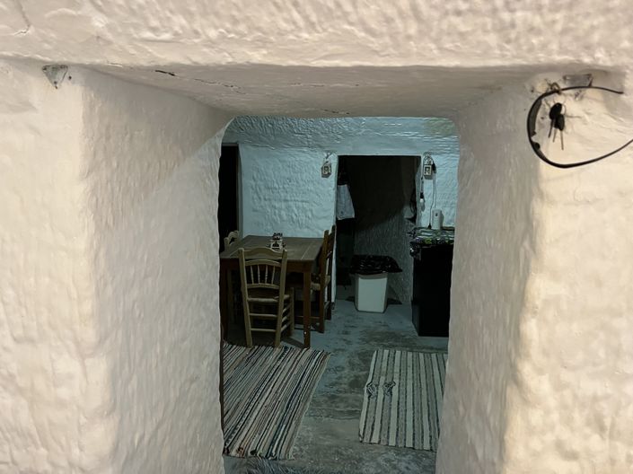 Image No.10-2 Bed House for sale