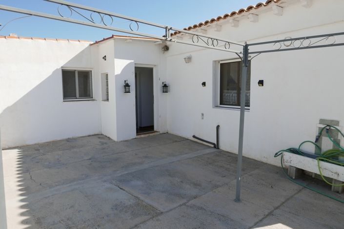 Image No.36-7 Bed Property for sale