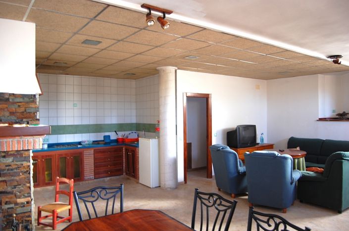 Image No.18-3 Bed Property for sale