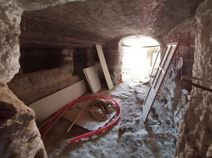 Image No.34-6 Bed House for sale