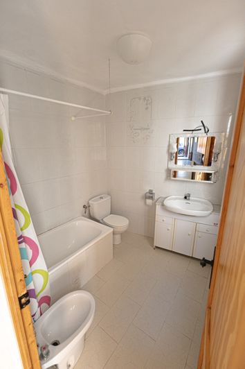 Image No.11-6 Bed Property for sale