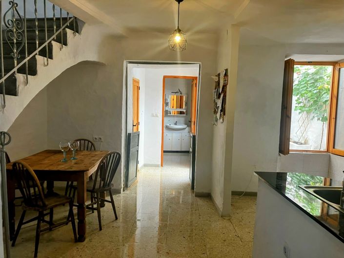 Image No.43-6 Bed Property for sale