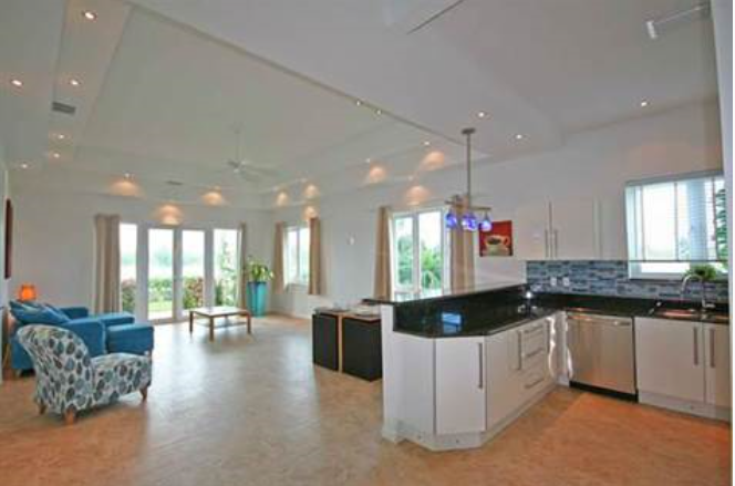 Image No.2-Condo de 2 chambres à vendre à Grand Bahama