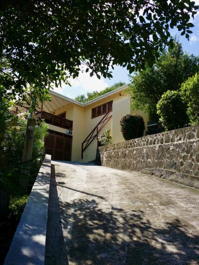 Image No.3-Villa de 2 chambres à vendre à Friendship Bay