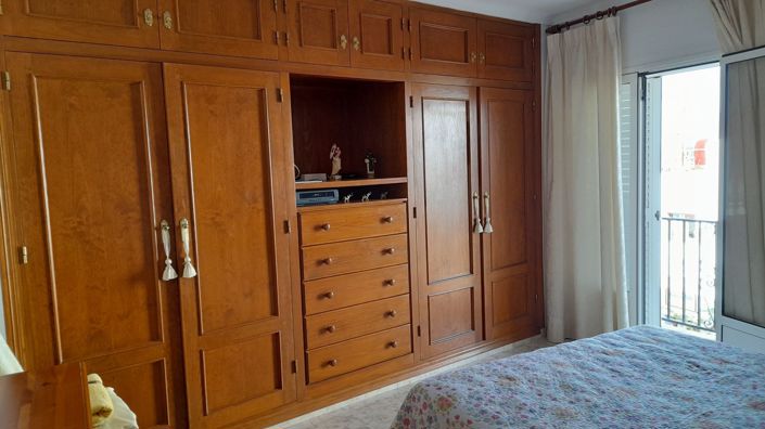 Image No.22-4 Bed Townhouse for sale